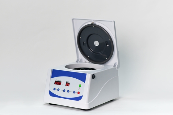 রুটিন ল্যাব অ্যাপ্লিকেশনের জন্য কম গোলমাল 4000 RPM কম গতির সেন্ট্রিফুগ মেশিন 2100xg RCF